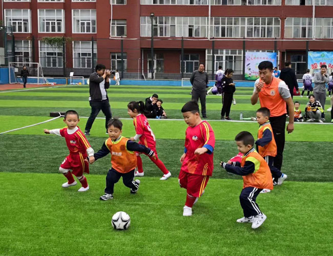 中國新時代，足球新征程——寫在全國娃娃足球工程啟動日
